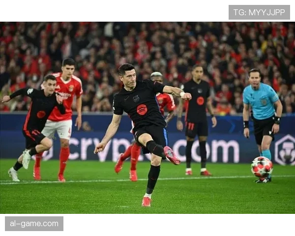 瓦伦西亚传统豪门地位下滑,球队当前竞争力面临考验 瓦伦西亚传统豪门地位下滑,球队当前竞争力面临考验